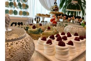 Idei de amenajare candy bar la botez - mayore.ro